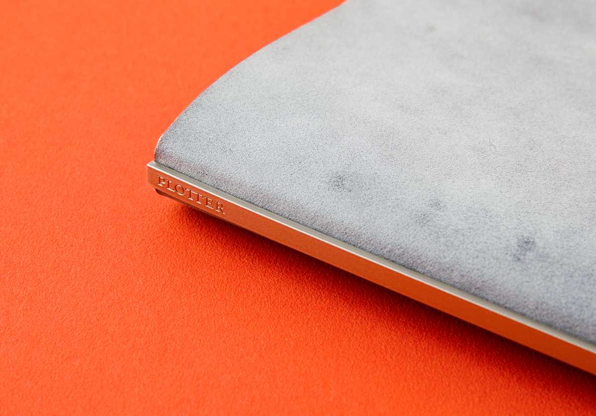 Shiranami Leather expression with white wax bloom.