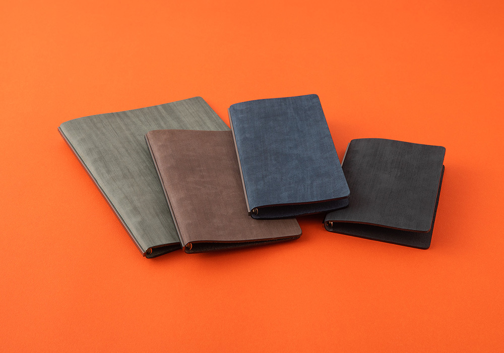 Four sizes of PLOTTER Horse Hair II Leather.