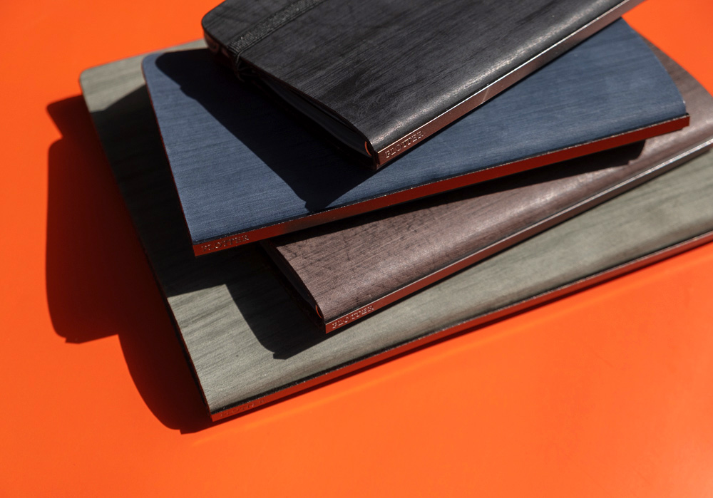 Four colors of Horse Hair II Leather Binders.