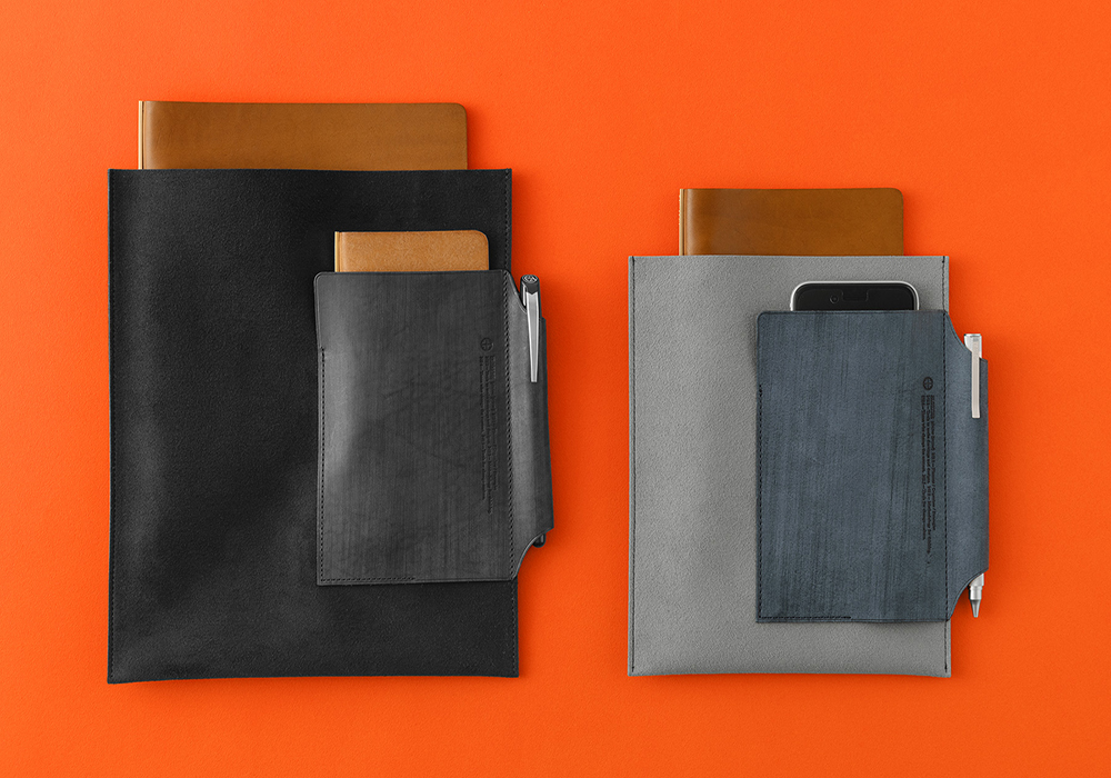 PLOTTER Leather Binder Case in A5 and Bible Size side by side.