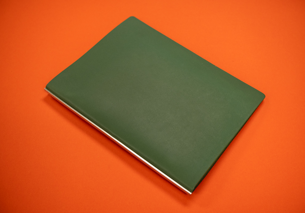 Roots Leather Binder in green.